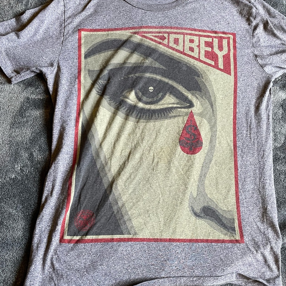 Obey tee shirt
